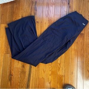 Oner Active soft motion straight leg pant white logo sold out online